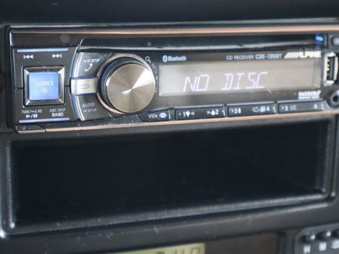 Used 2000 Toyota Land Cruiser image 41