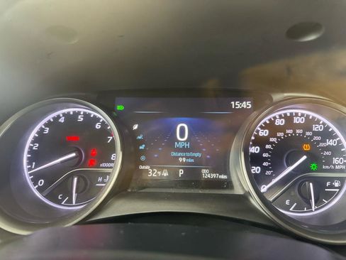 Used 2023 Toyota Camry SE image 28