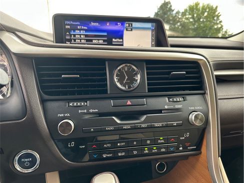 Used 2019 Lexus RX 450h AWD w/ Navigation Package image 30