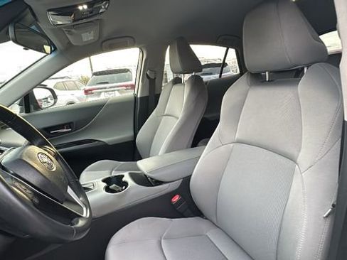 Used 2021 Toyota Venza LE AWD/4WD image 30