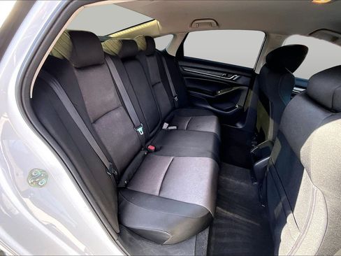 Used 2018 Honda Accord LX image 27
