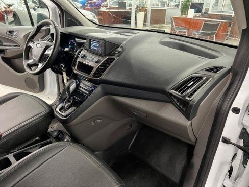 Used 2022 Ford Transit Connect XL FWD image 9