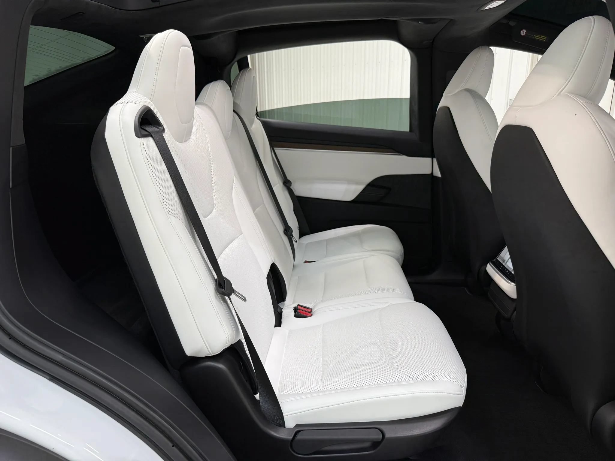 Used 2024 Tesla Model X AWD/4WD image 18