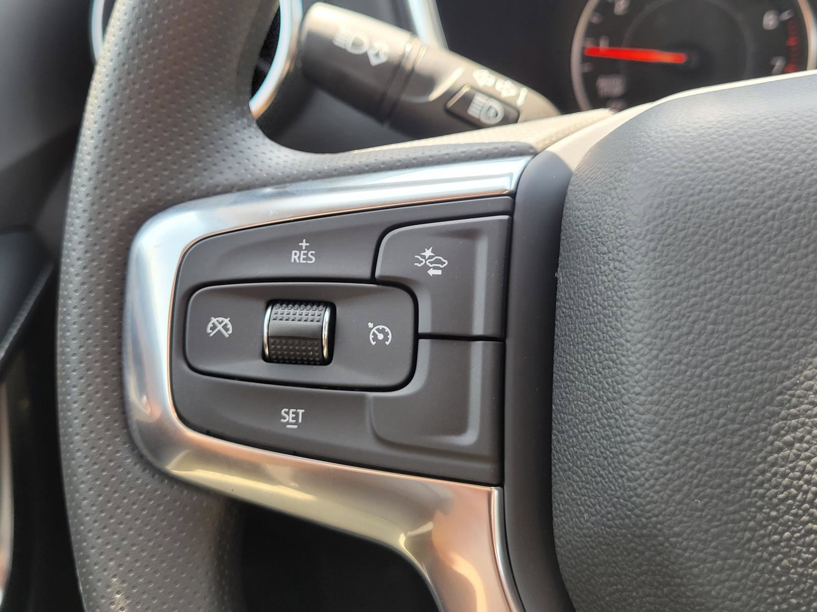 New 2026 Chevrolet Blazer LT w/ Convenience Package FWD image 24