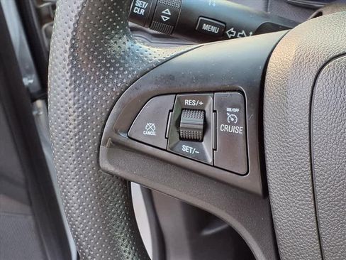 Used 2016 Chevrolet Trax LT image 17