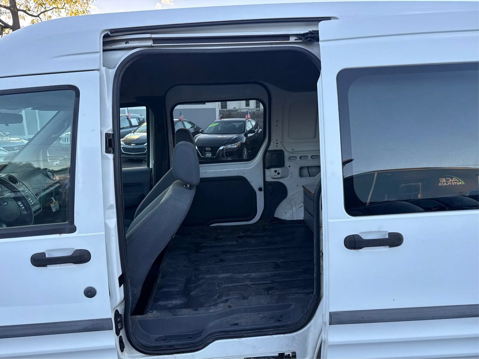 Used 2012 Ford Transit Connect XLT FWD image 10