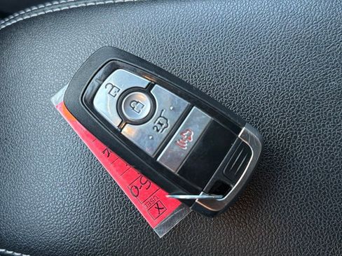 Used 2025 Ford Escape Active image 16