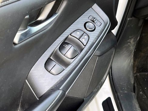 Used 2025 Nissan Sentra SV w/ All-Weather Package FWD image 14