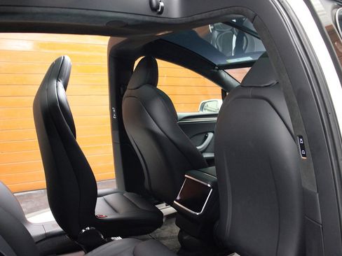 Used 2023 Tesla Model X image 23