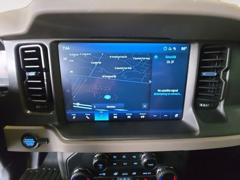 Used 2024 Ford Bronco Wildtrak AWD/4WD image 15