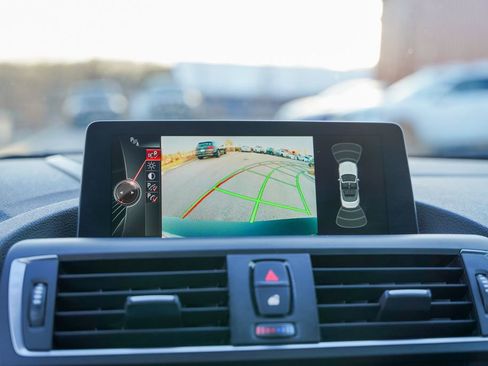 Used 2015 BMW M235i Convertible image 30