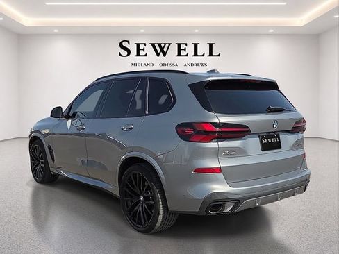 Used 2024 BMW X5 xDrive40i w/ M Sport Package AWD/4WD image 3