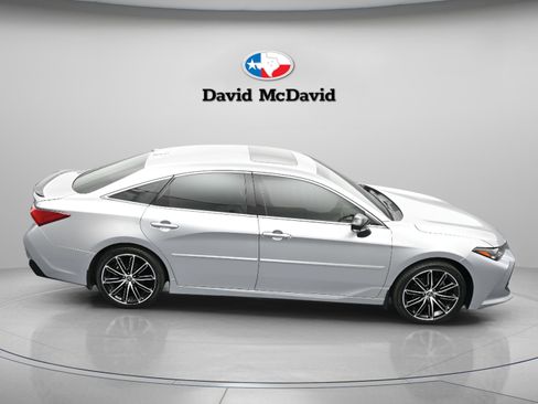 Used 2022 Toyota Avalon Touring image 24