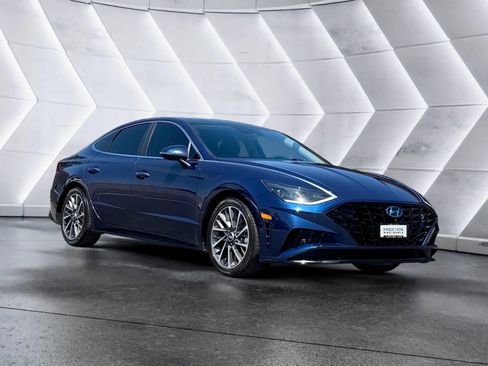 Used 2020 Hyundai Sonata Limited FWD image 3
