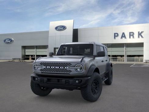 New 2026 Ford Bronco Badlands image 2