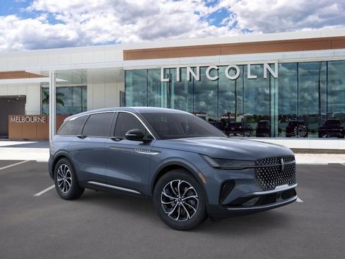New 2026 Lincoln Nautilus Premier AWD/4WD image 7