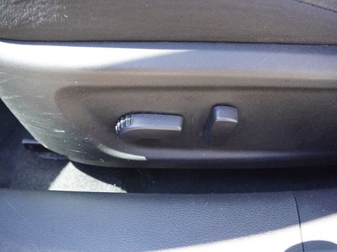 Used 2025 Nissan Altima 2.5 SV FWD image 21