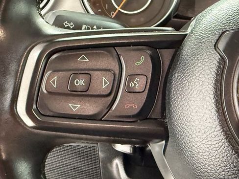 Used 2022 Jeep Wrangler Willys image 16