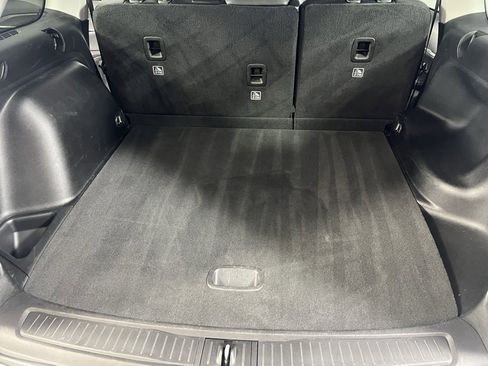 Used 2023 Jeep Grand Cherokee Limited image 34