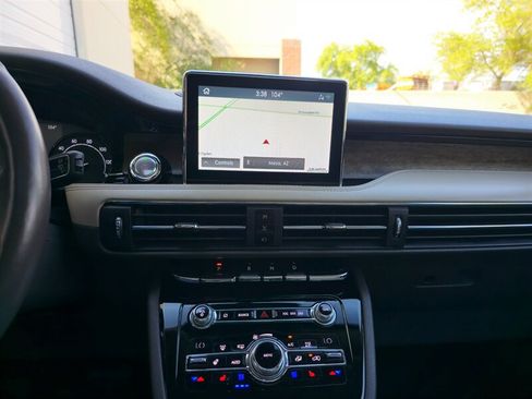 Used 2020 Lincoln Corsair Reserve w/ Equipment Group 201A FWD image 20