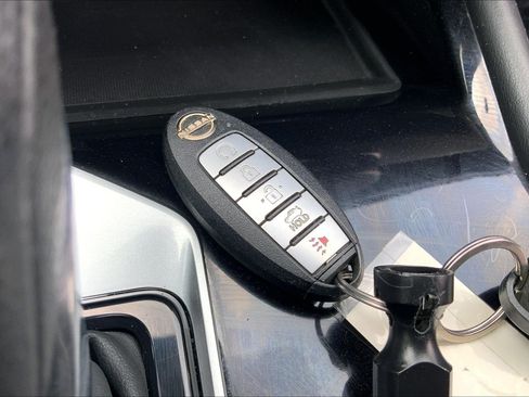 Used 2023 Nissan Altima 2.5 SV AWD/4WD image 14
