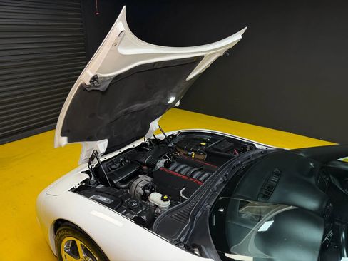 Used 2002 Chevrolet Corvette Coupe w/ Preferred Equipment Group2 image 37