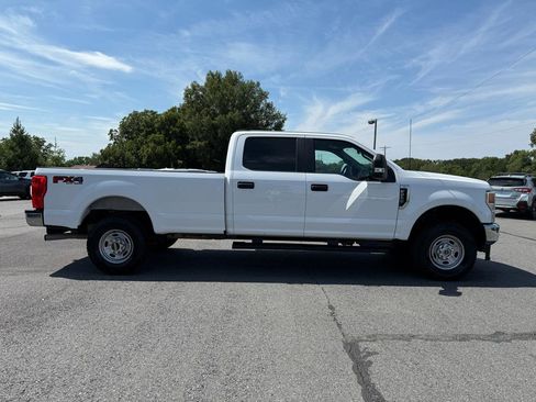 Used 2022 Ford F250 XL w/ Power Equipment Group AWD/4WD image 7