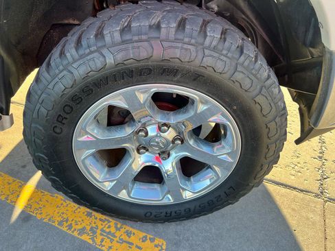 Used 2016 RAM 1500 Laramie w/ Convenience Group image 48