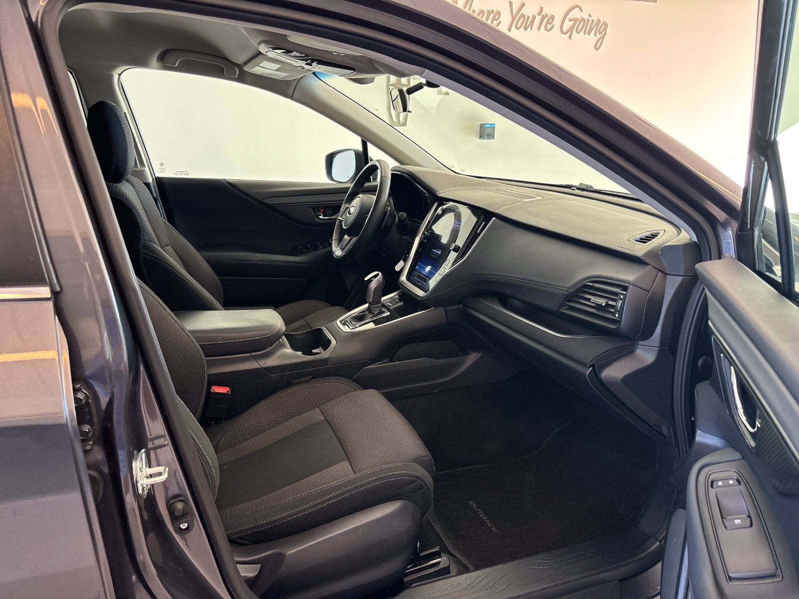 Used 2022 Subaru Outback Premium AWD/4WD image 6