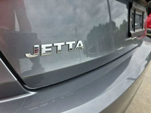 Used 2019 Volkswagen Jetta SE image 11