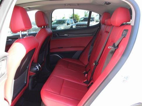 Used 2021 Alfa Romeo Stelvio Sprint w/ Nero Edizione image 39