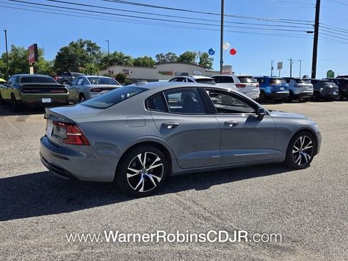 Used 2024 Volvo S60 B5 Core FWD image 15
