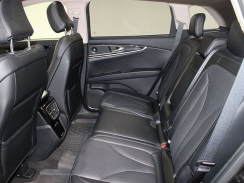 Used 2021 Lincoln Nautilus Reserve w/ Equipment Group 201A image 26