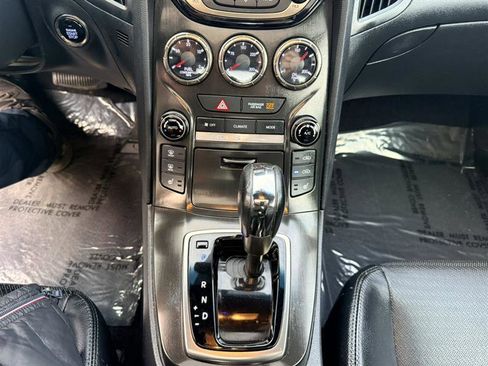 Used 2013 Hyundai Genesis 3.8 image 27