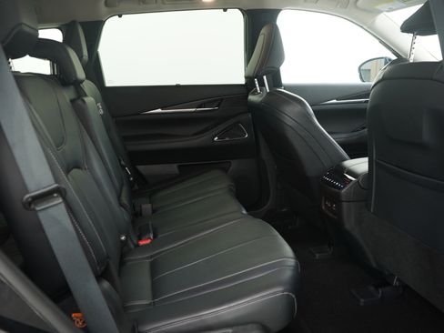 Used 2024 INFINITI QX60 Sensory image 15