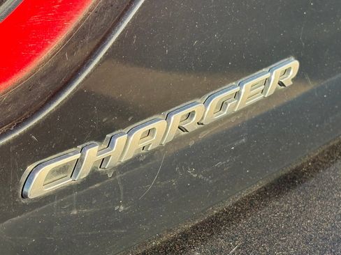 Used 2022 Dodge Charger SXT image 9