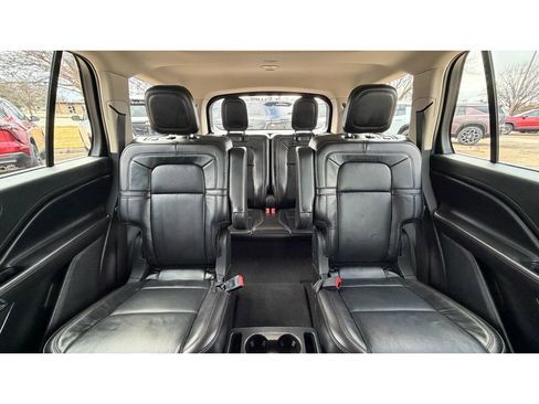 Used 2022 Lincoln Aviator Reserve w/ Equipment Group 201A image 24