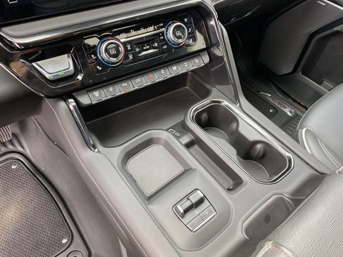 Used 2024 GMC Sierra 2500 AT4X image 66