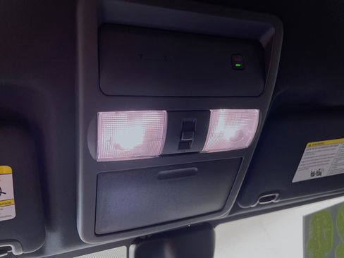 Used 2024 Nissan Frontier PRO-4X w/ Pro Convenience Package AWD/4WD image 21