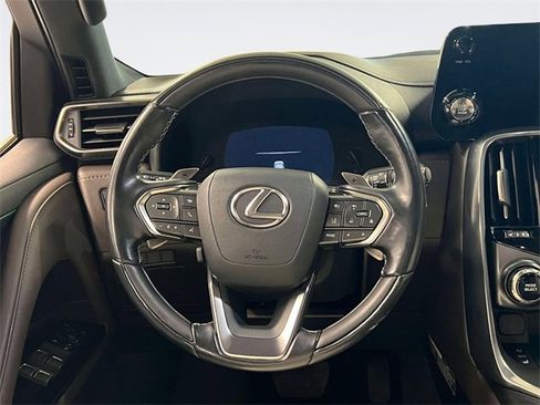 Used 2023 Lexus LX 600 4WD w/ Luxury Package image 14