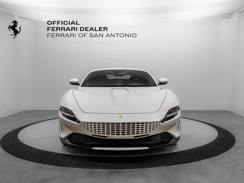 Certified 2022 Ferrari Roma image 8