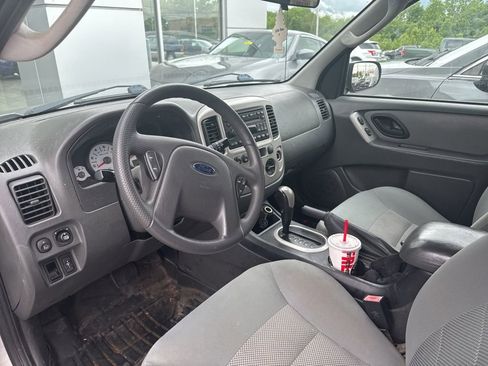 Used 2007 Ford Escape XLT FWD image 6