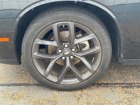 Used 2022 Dodge Challenger SXT w/ Blacktop Package image 24