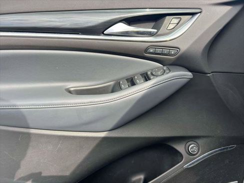 Used 2022 Buick Enclave Premium w/ Experience Buick Package image 14