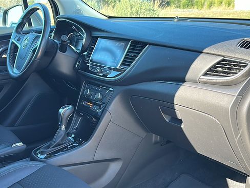 Used 2018 Buick Encore Preferred image 22