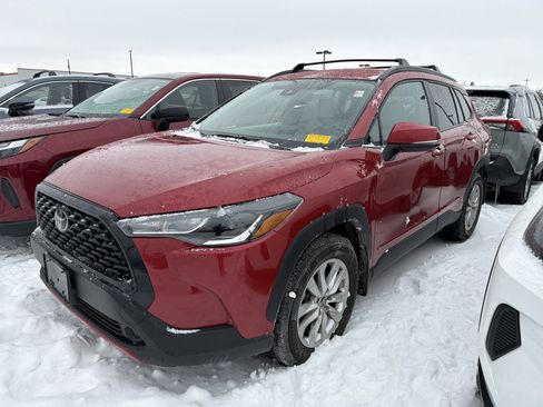 Used 2022 Toyota Corolla Cross LE w/ Black Badges Package (TMS) image 4