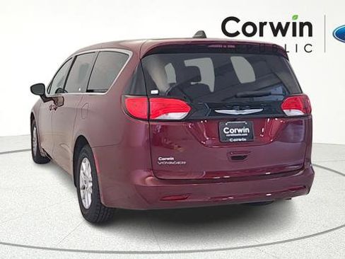Used 2023 Chrysler Voyager LX FWD image 6