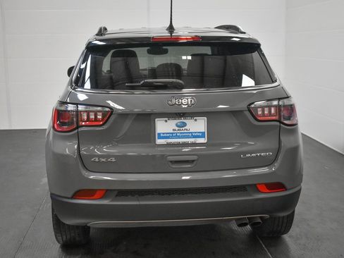 Used 2022 Jeep Compass Limited image 7