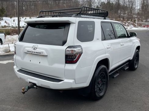 Used 2023 Toyota 4Runner SR5 Premium w/ Moonroof Package image 5