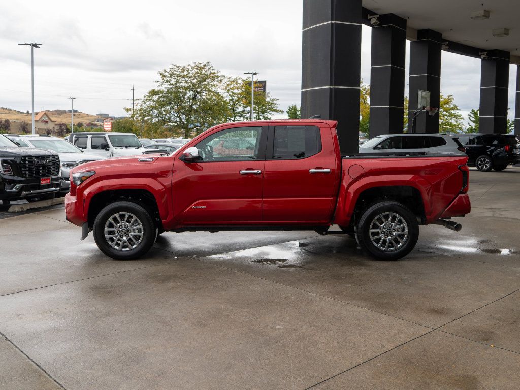 Used 2024 Toyota Tacoma Limited AWD/4WD image 4